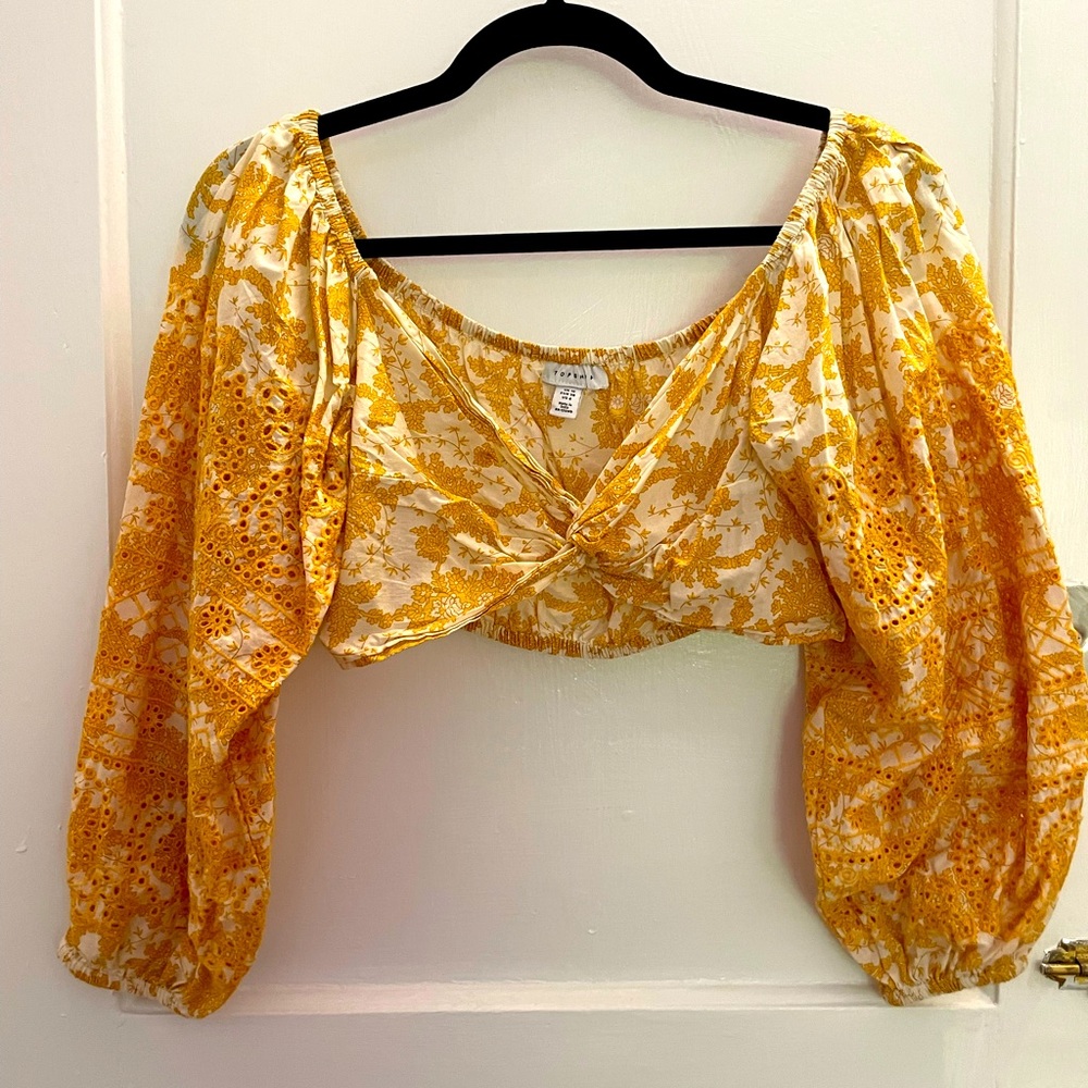 Top shop long sleeve crop top. Size 6.